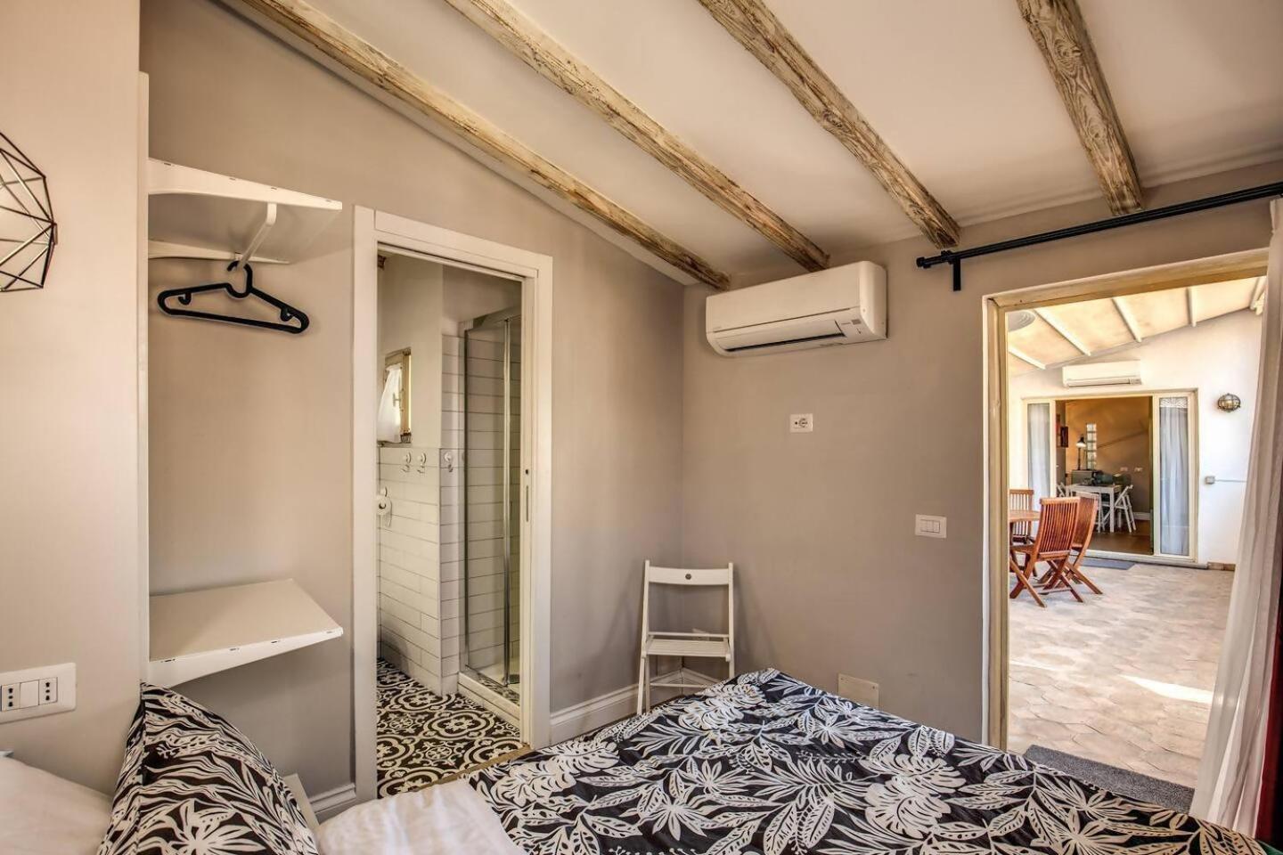Appartamento Attic With Terrace By Trevi Fountain Roma Esterno foto