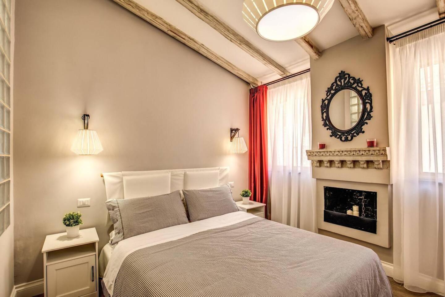 Appartamento Attic With Terrace By Trevi Fountain Roma Esterno foto