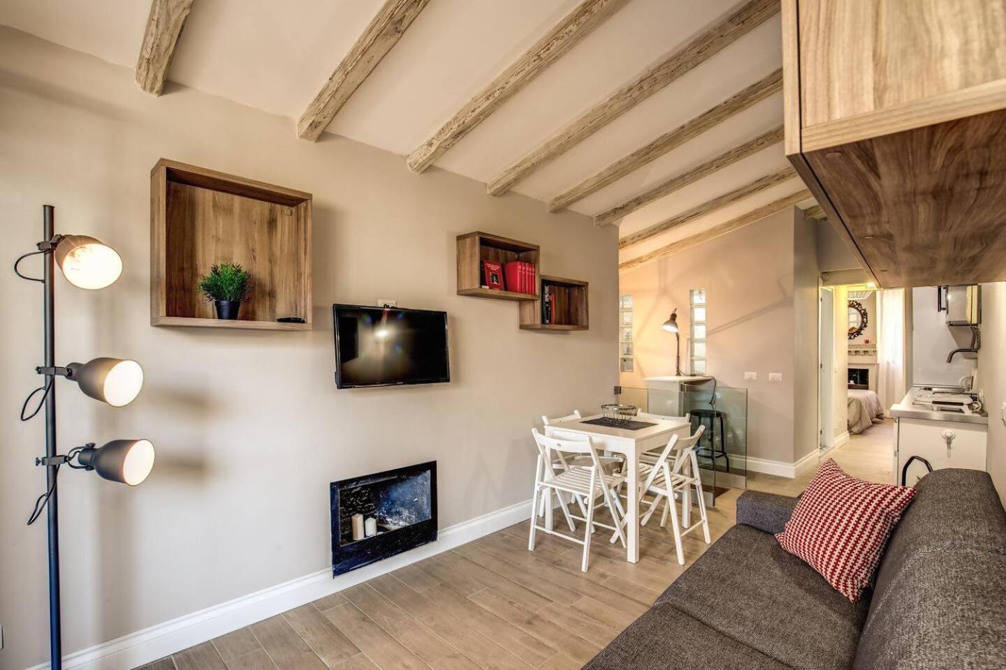 Appartamento Attic With Terrace By Trevi Fountain Roma Esterno foto