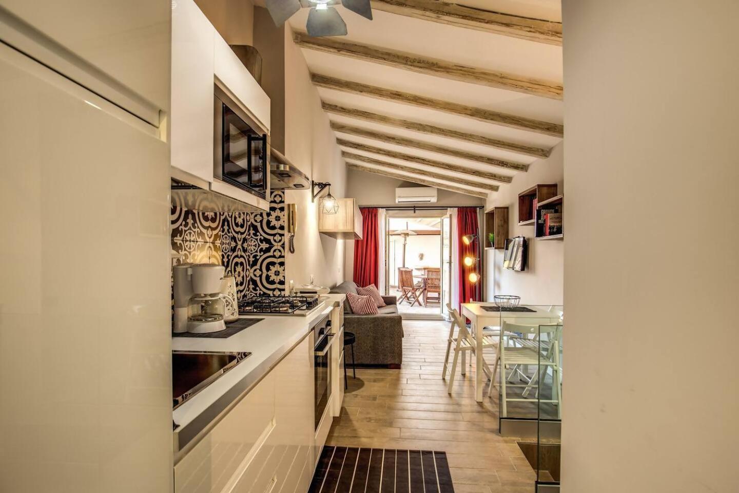 Appartamento Attic With Terrace By Trevi Fountain Roma Esterno foto