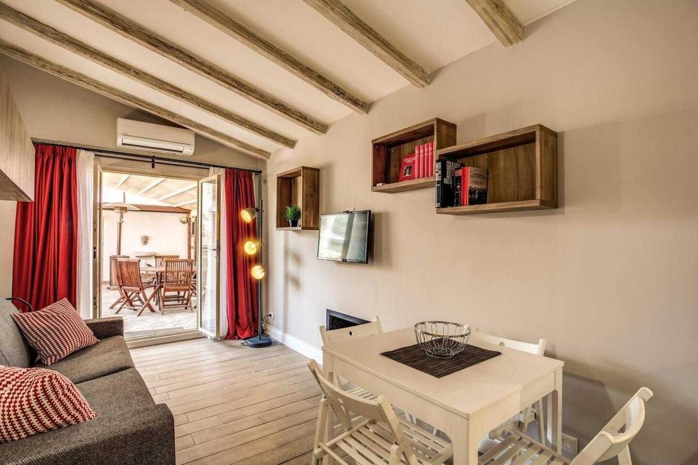 Appartamento Attic With Terrace By Trevi Fountain Roma Esterno foto