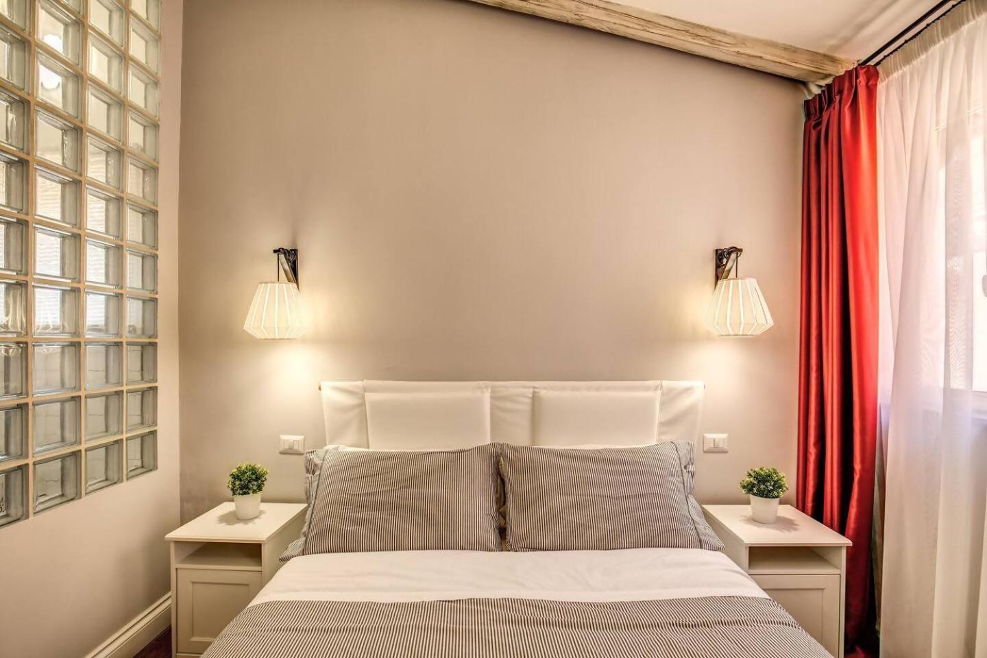 Appartamento Attic With Terrace By Trevi Fountain Roma Esterno foto