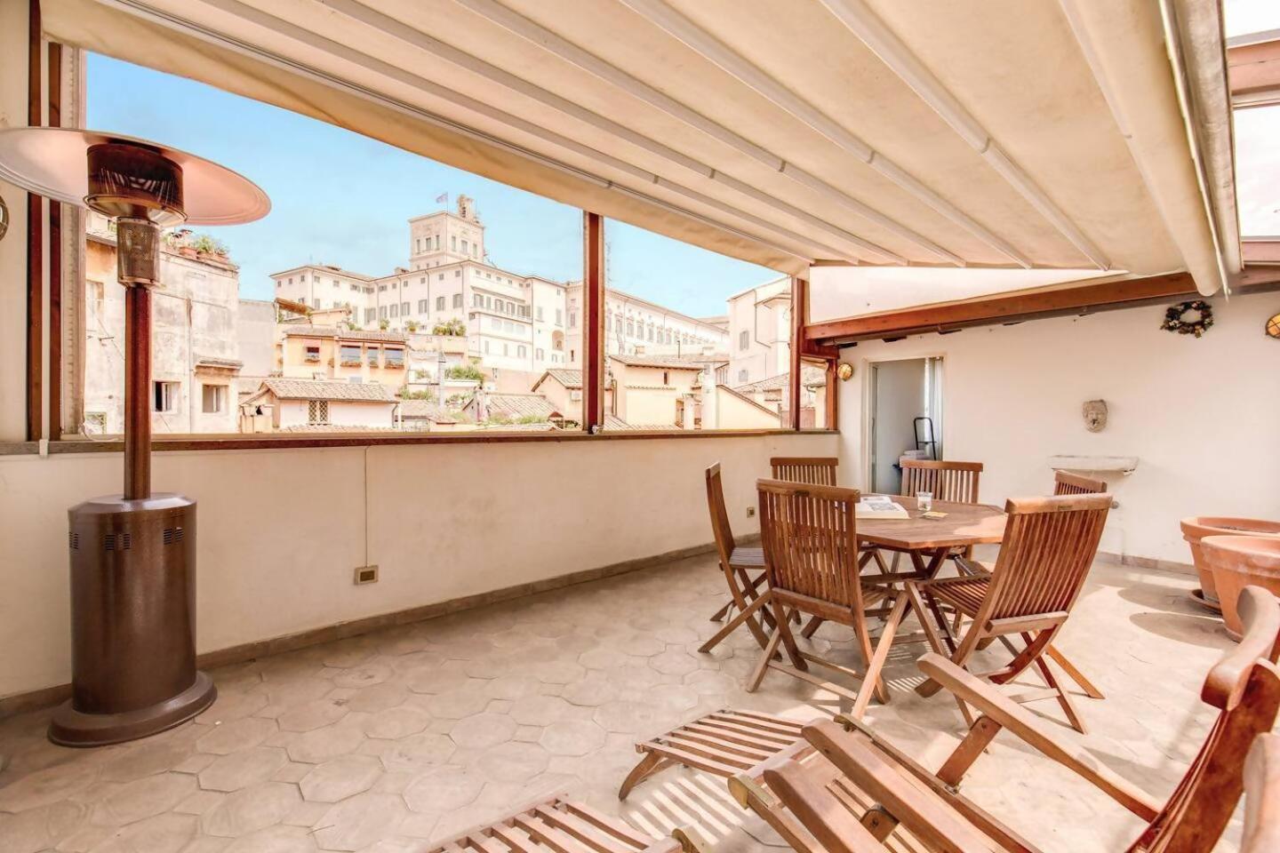 Appartamento Attic With Terrace By Trevi Fountain Roma Esterno foto